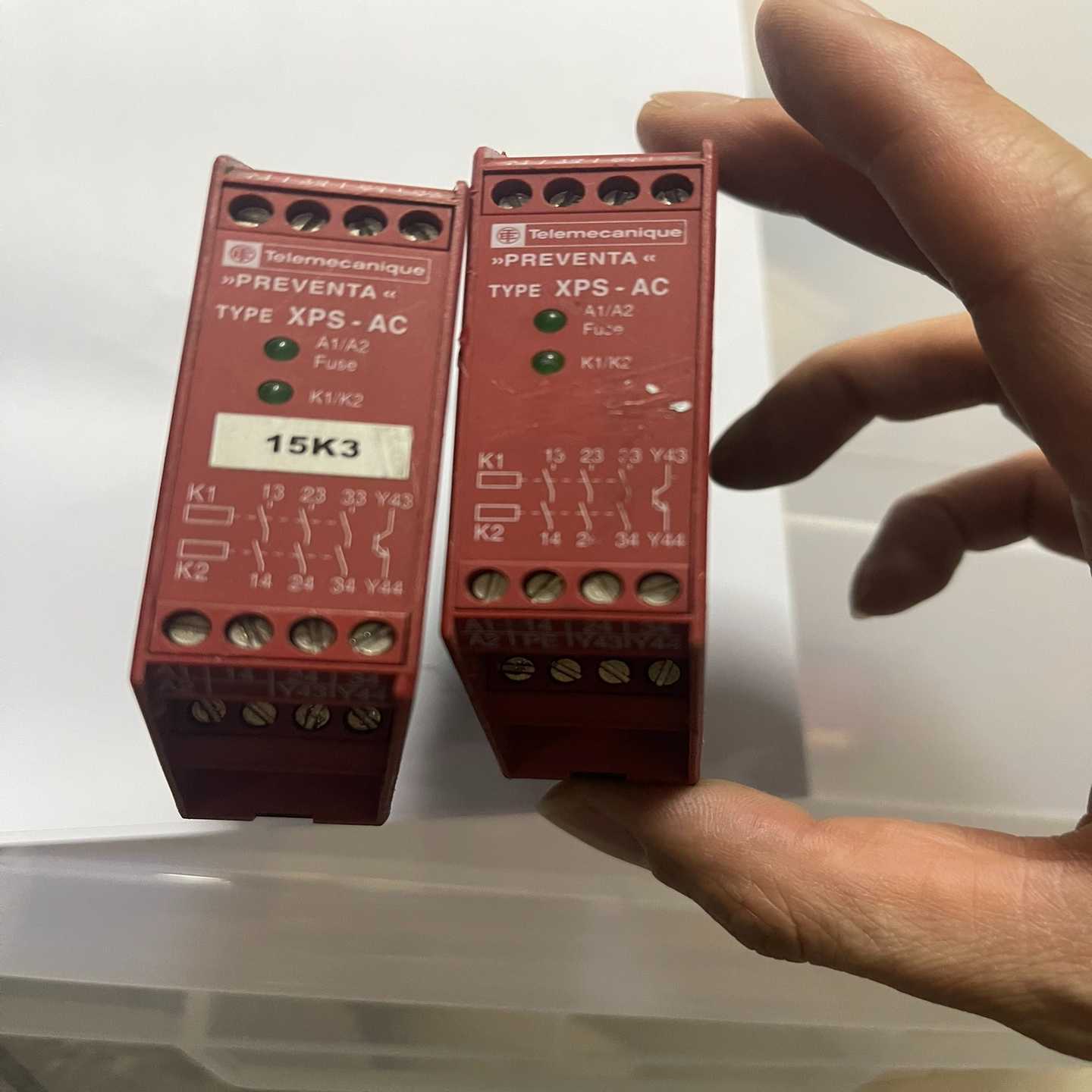 询价施耐德继电器XPSAC3721XPSAC5121库存各1