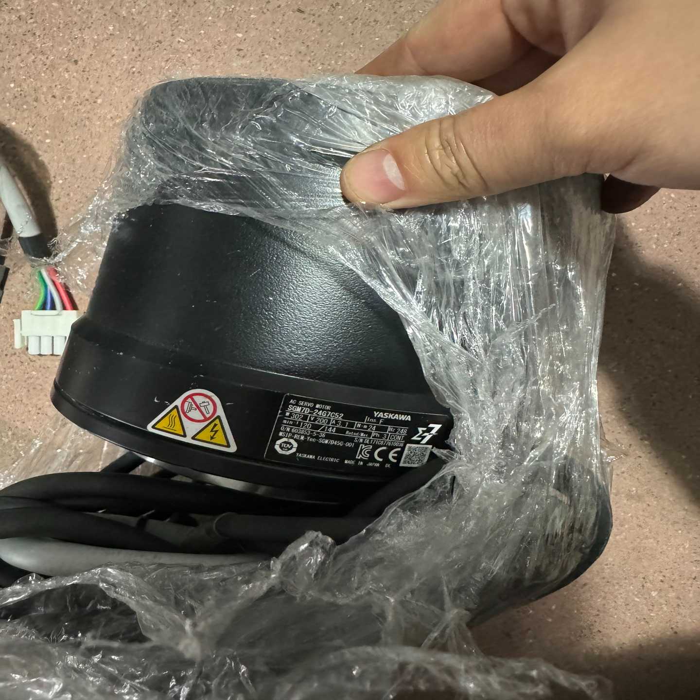 【议价】安川DD马达SGM7D-24G7C52库存有货为准,直接适用