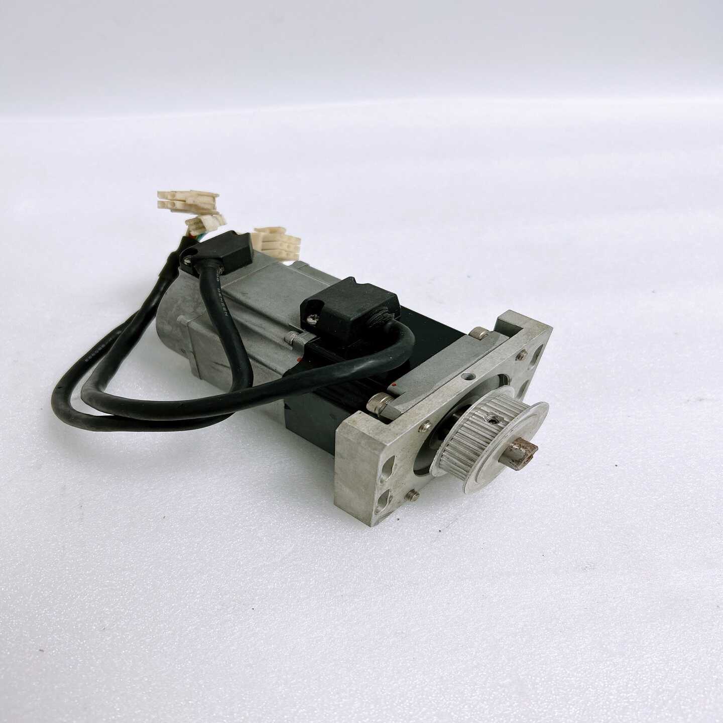 伺服电机CSMT-02BB1ABT3二手拆机件包好--议价商品