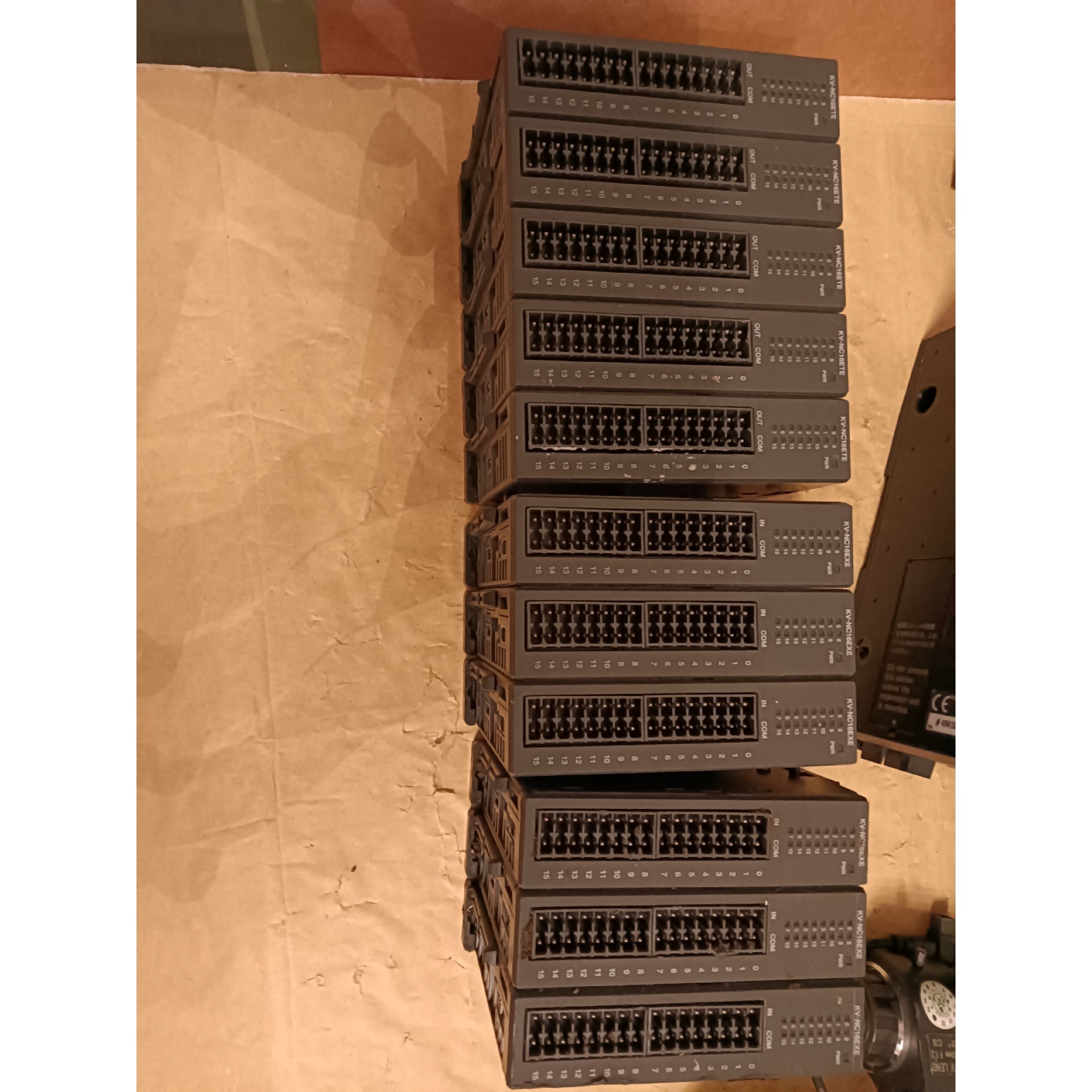 售前询价KEYENCE模块 KV-NC16ETE5个NC