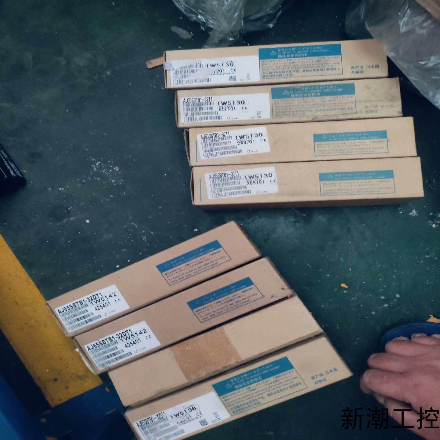 三菱远程模块AJ65SBTB1-32DT1  四个AJ6议价商品