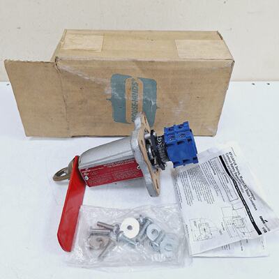 Cooper CrouseHinds AFUL5 M7 Conveyor Control Switch Housing