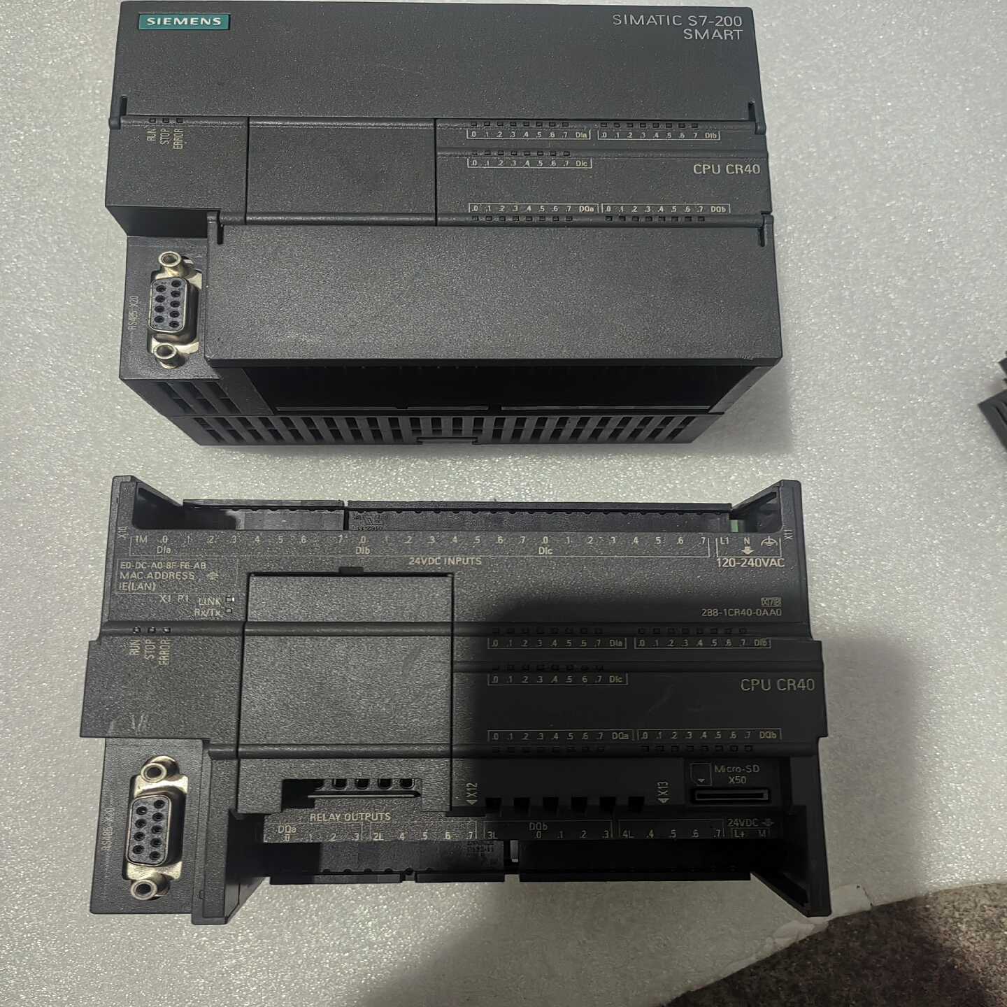 西门子PLC288-1CR40-0AA0实拍如图，两个，具体