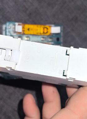 询价-安全继电器A44ZC2D24未使用