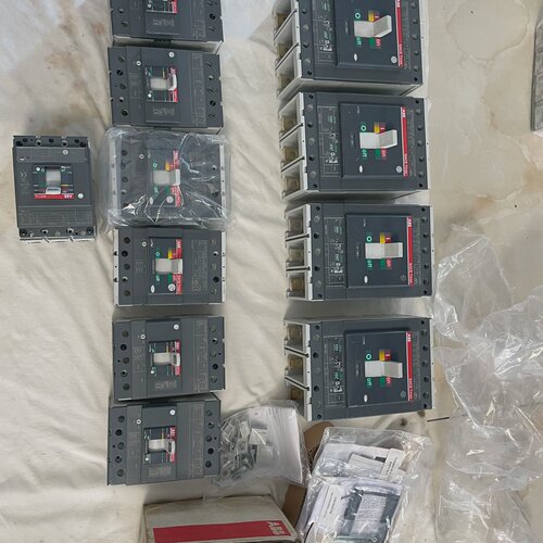 寻》》ABB断路器XT3S250160A2台30