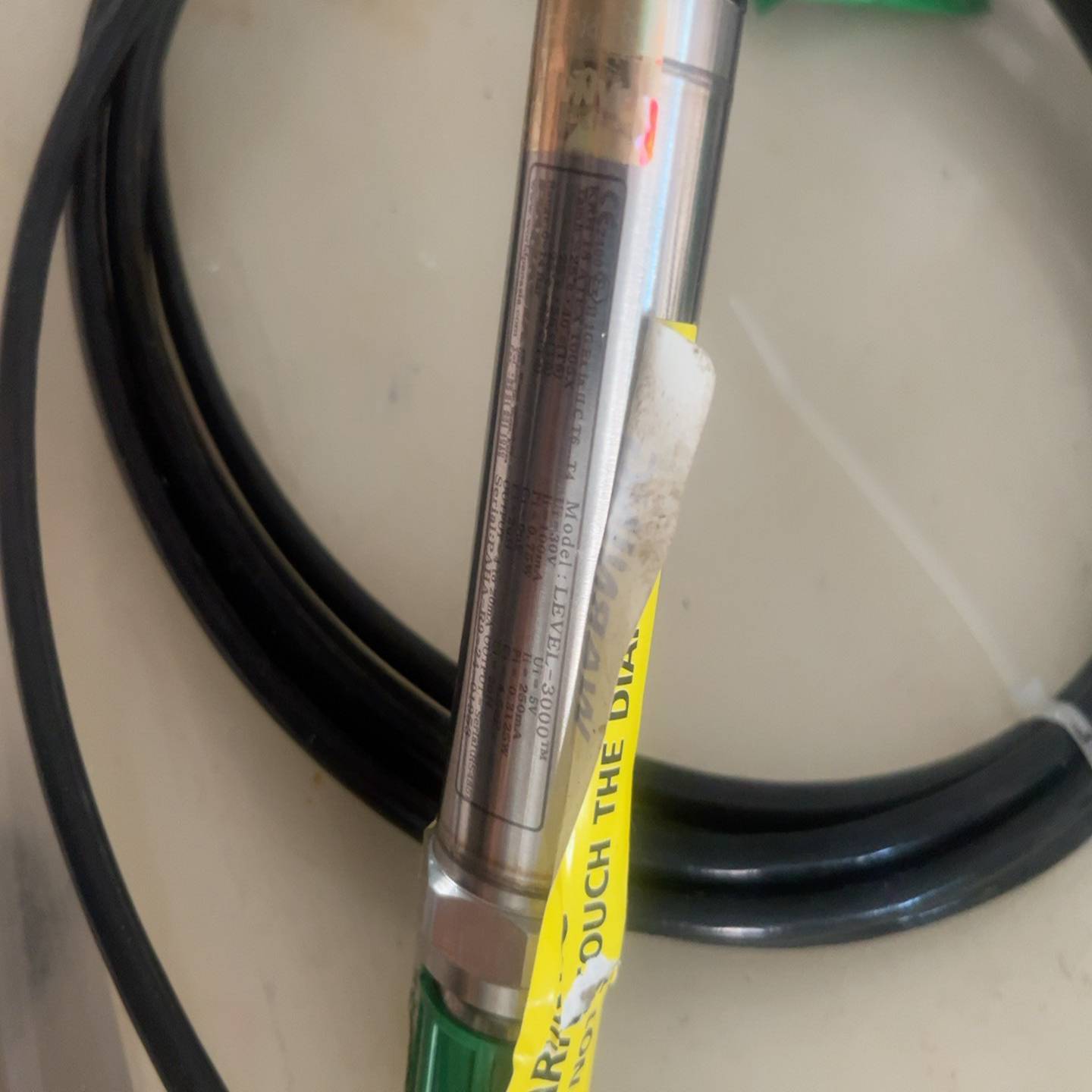 （请询价）LEVEL-3000TM液位传感器，带延长线，型号LEVEL