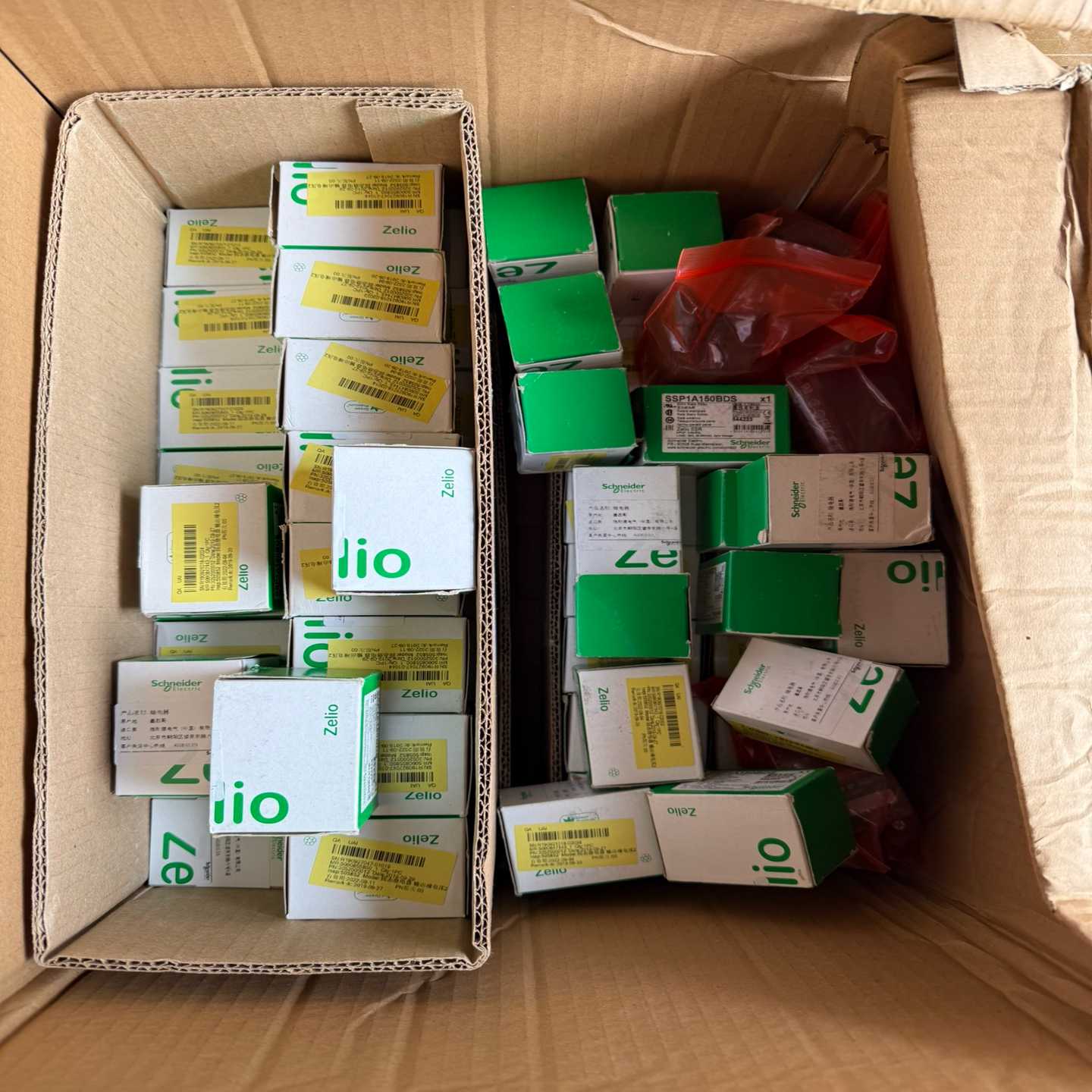 施耐德继电器SSP1A150BDS，全新原装正品，工程剩余。--议价商品