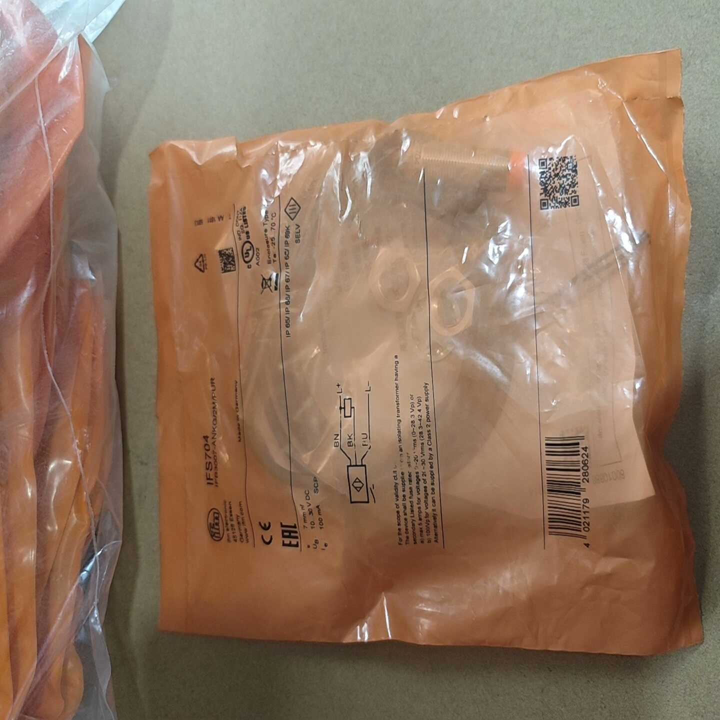 IFM易福门IFS704电感式接近开关M12直流三线询价