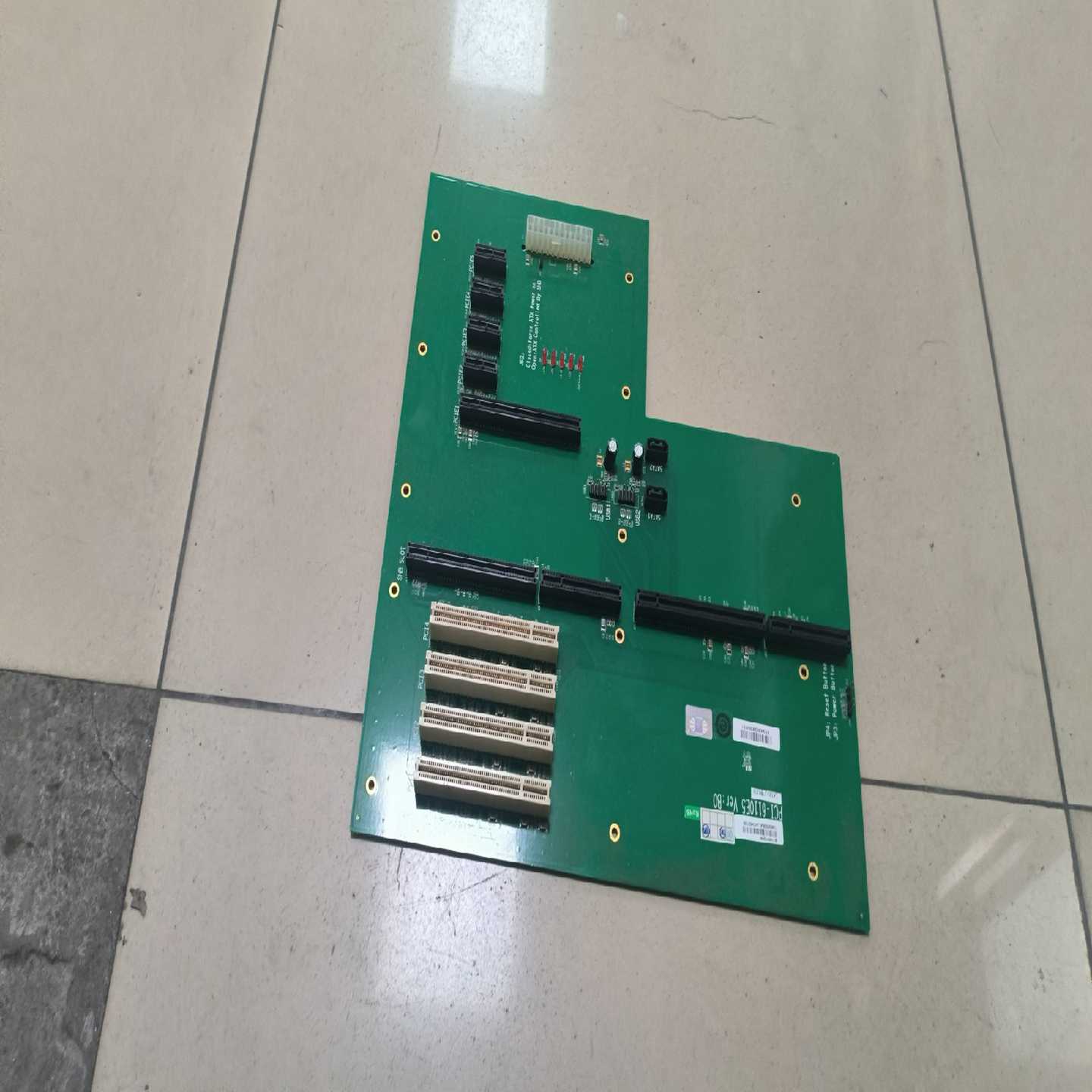 议价工控机底板I-61105Ver:0，拆机2张