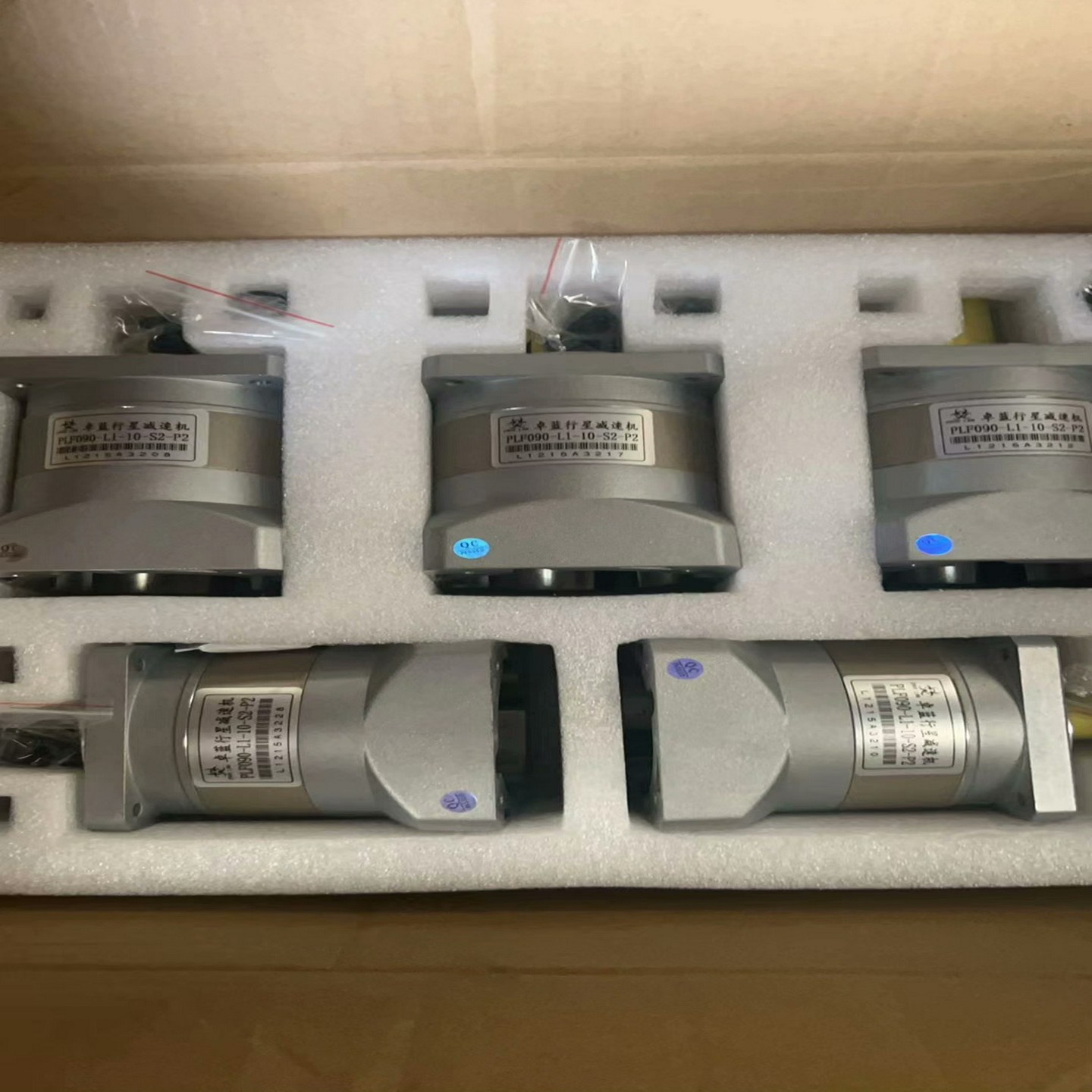 PLF090-L1-10-S2-P2 卓蓝行星减速机，纯新机~询价