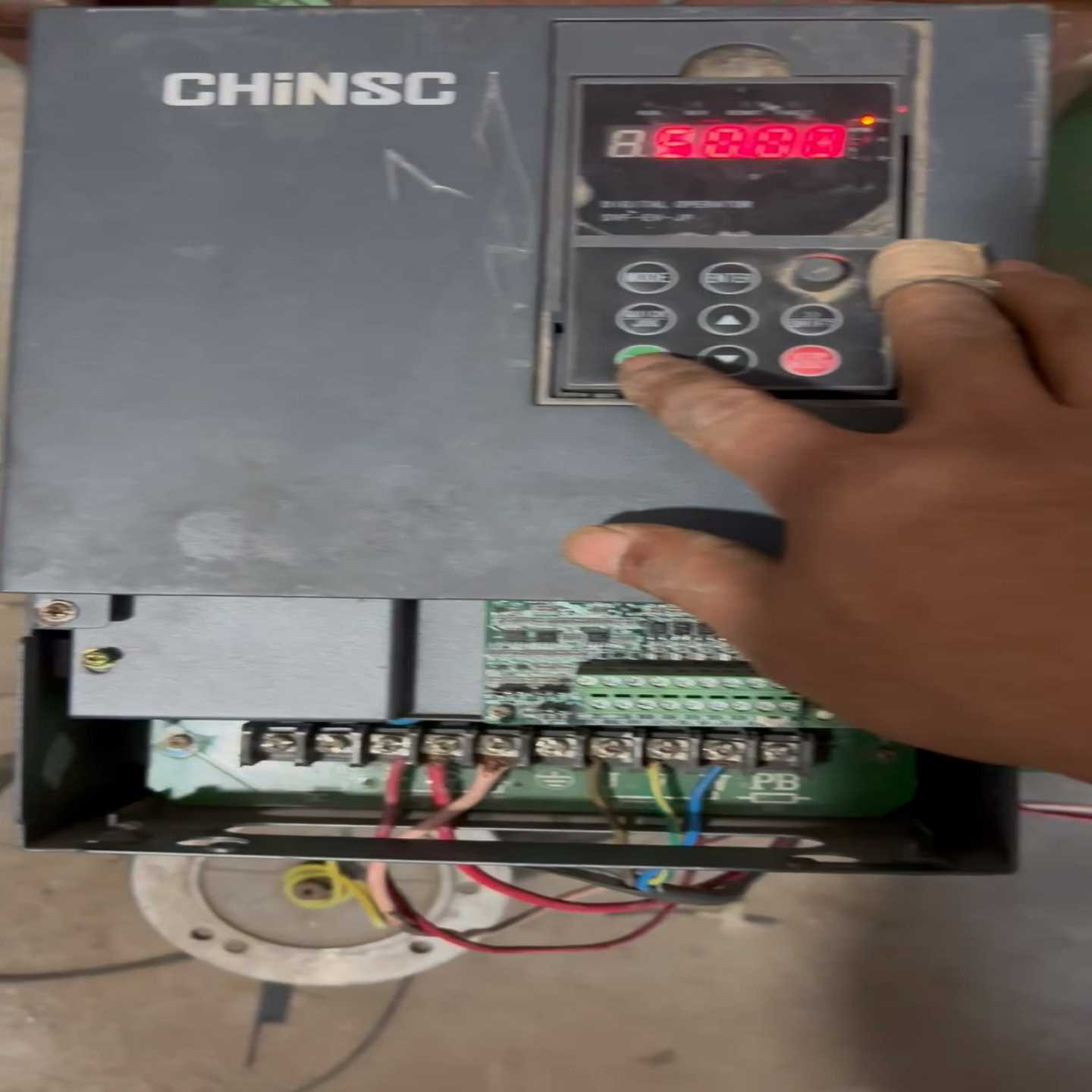 (机械元件)i重型动力变频器svf-ev-g7.5/p11t4