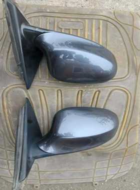 宝马3系E90原装后视镜一对，灰色，成色如图功能正常！不包邮--议