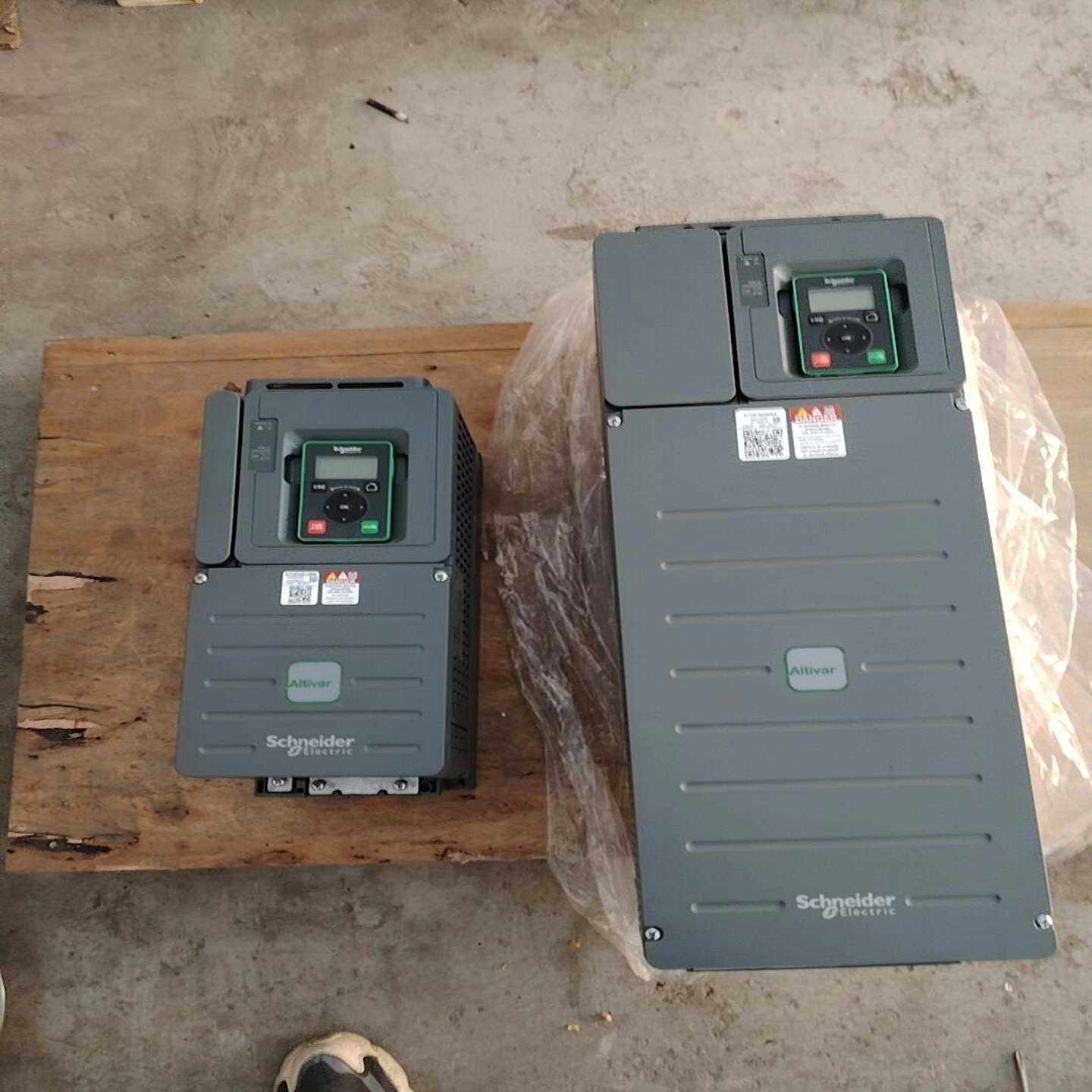 施耐德变频器ATV610D30N4-2800--议价商品