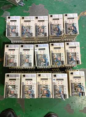 变频器E84AVBCE3714SX0不