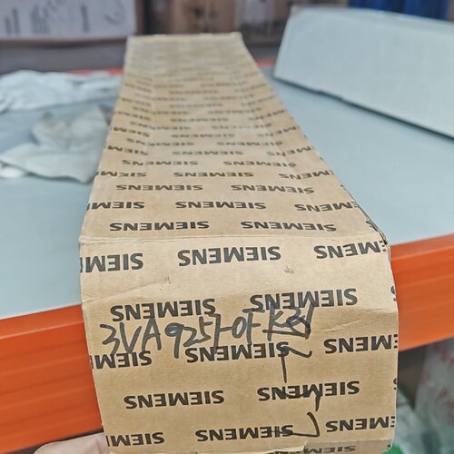 全新正品西门子3VA92570FK21断路器3VA946议价