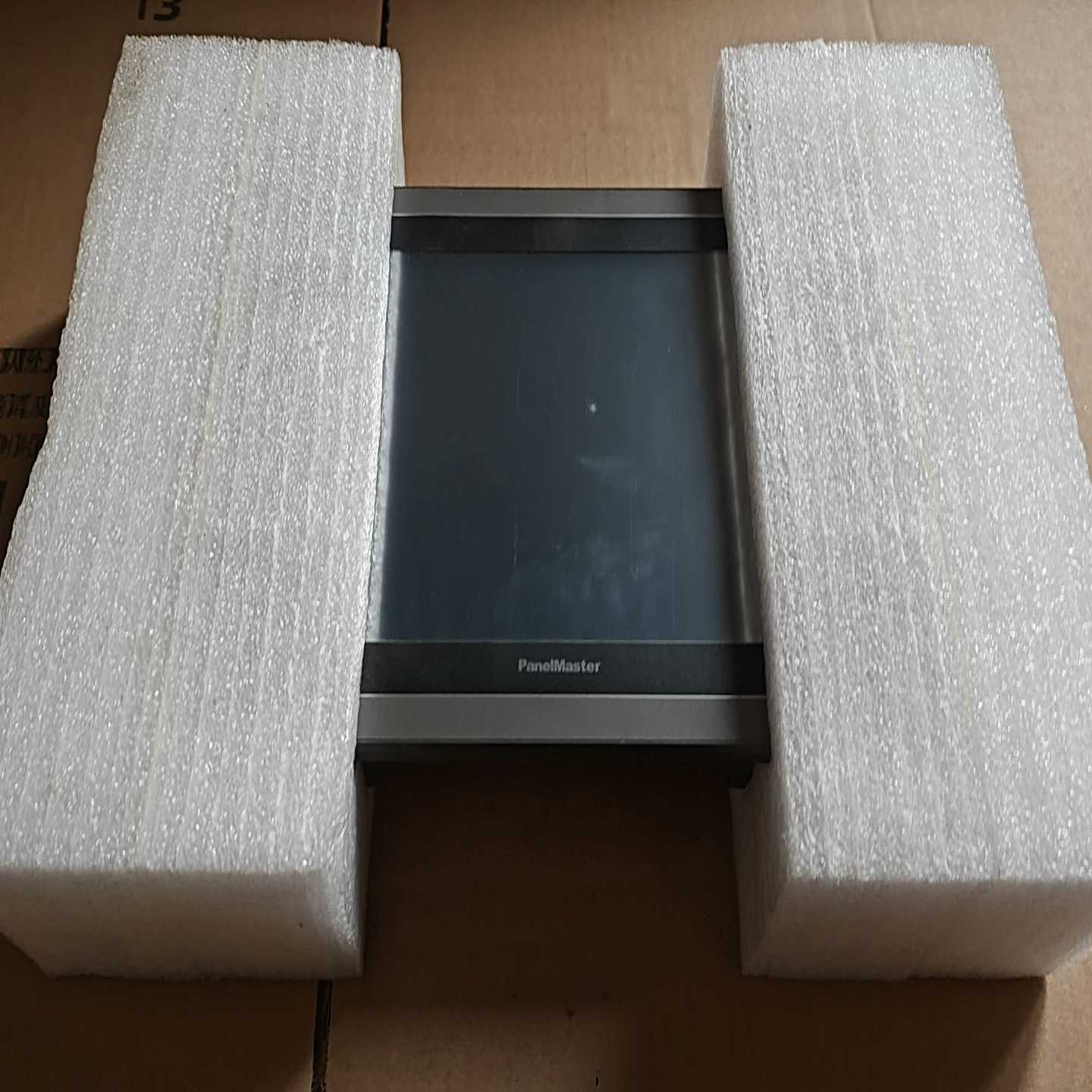 库存台湾屏通GX608-TST4B-F5R4触摸屏未使用适用