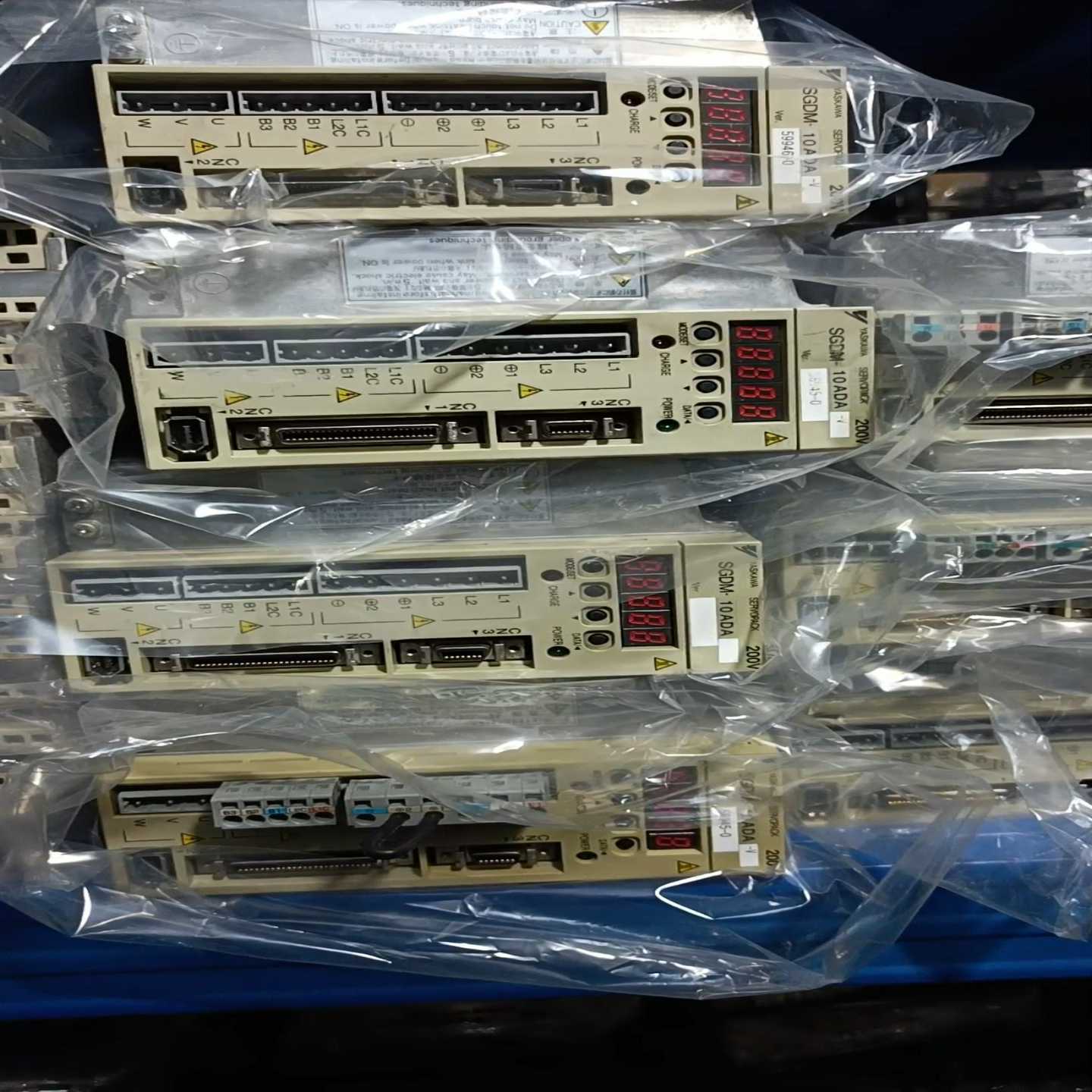 #安川伺服驱动器SGDM-10ADA-VSGHM-09AD--议价商品