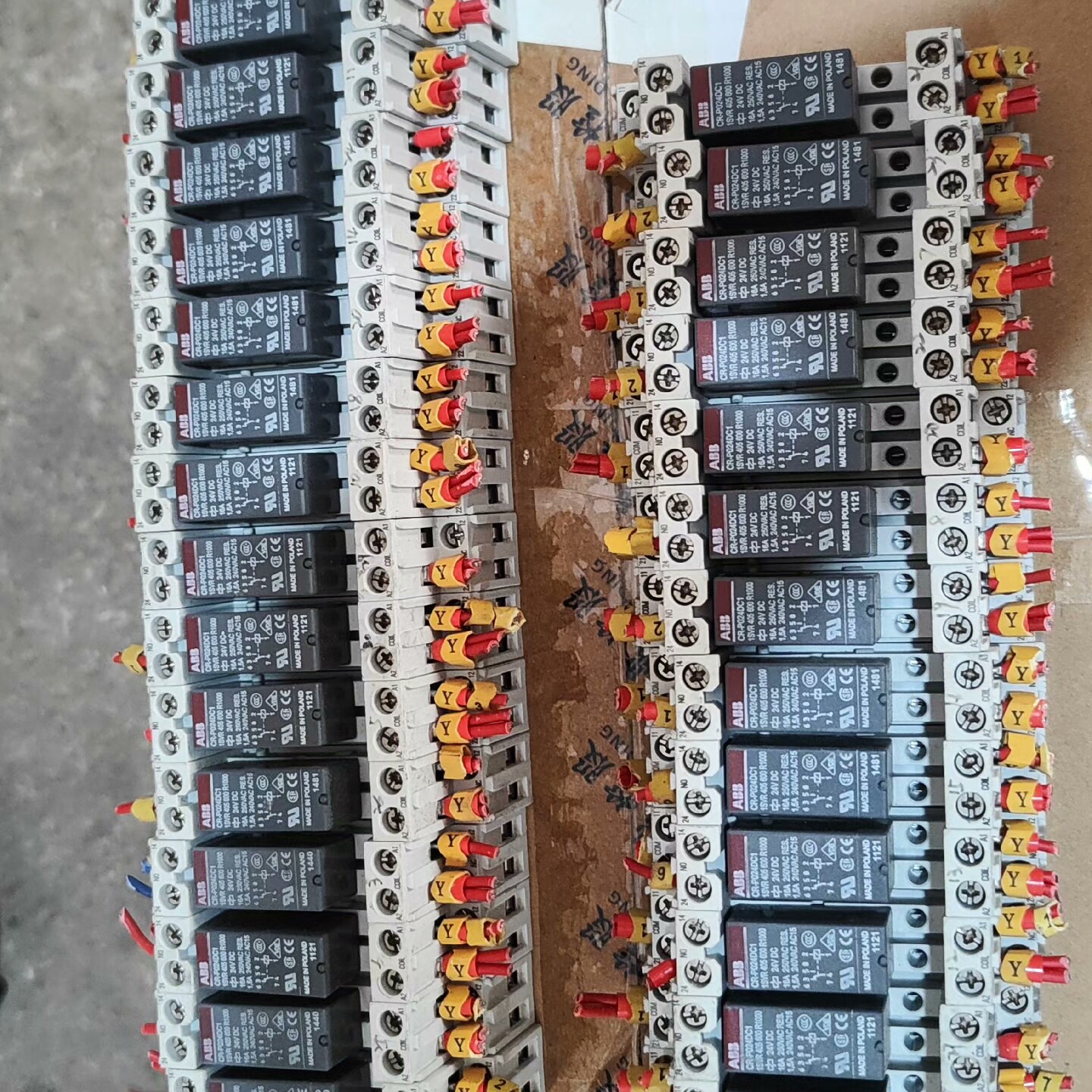 拆机ABB继电器CRP024DC224VDC带ABB继