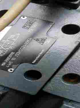 【议价】力士乐电磁阀MNR:R900589988，4WE