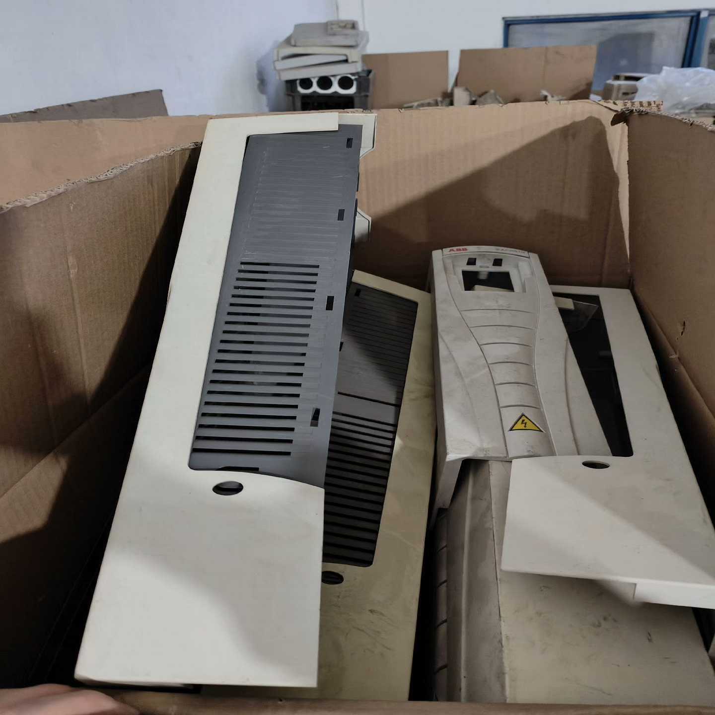 (霸霸电子)ABB ACS510 ACS550塑料外壳30KW  37K