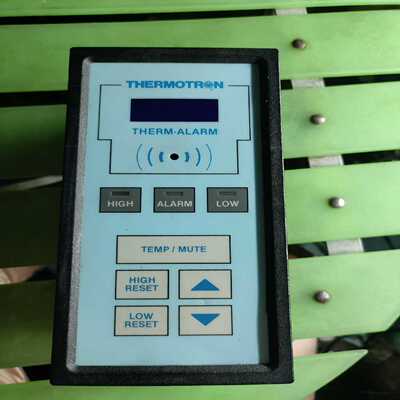 THERMOTRON  控制器一台，【侨报商行】