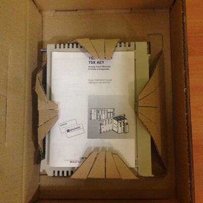 议价SCHNEIDER输入模块TSXAEY800 TSXAEY810全新现货