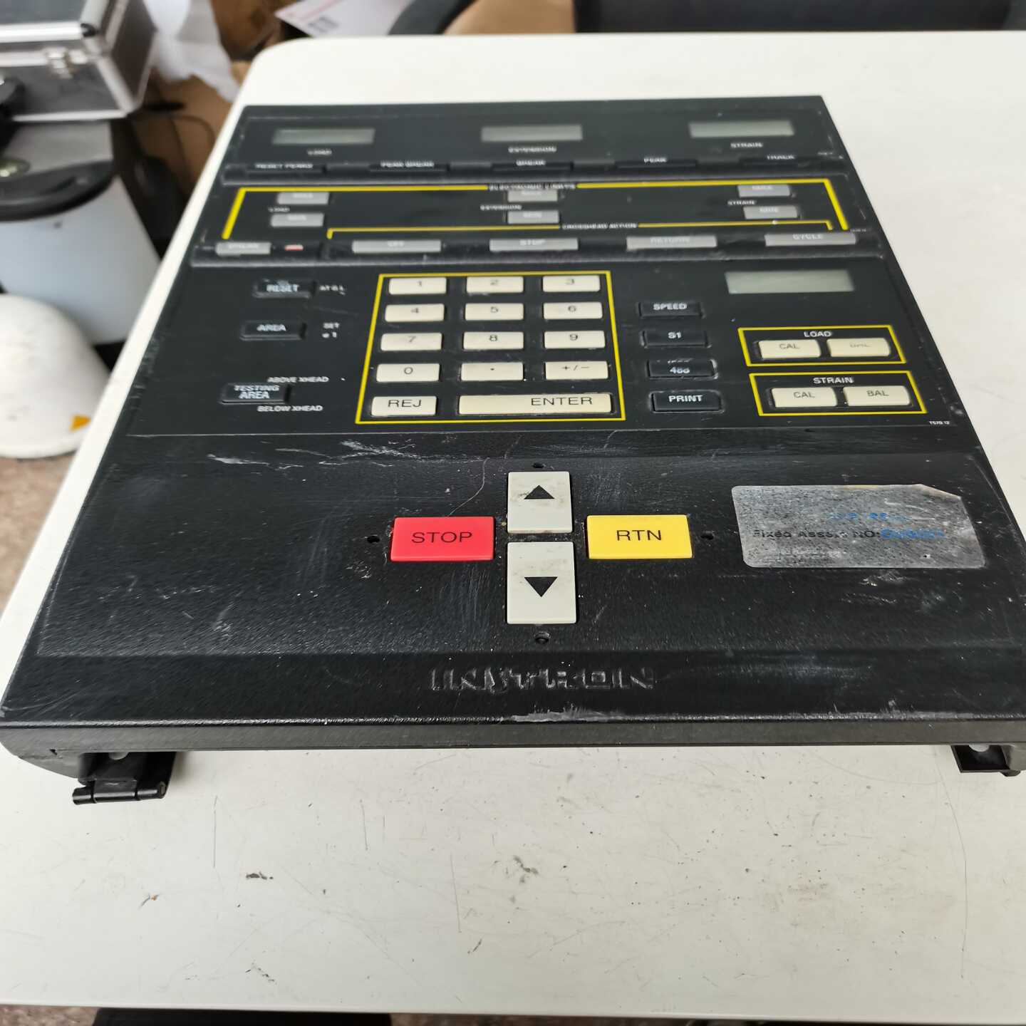 询价INSTRON4411Console实物图片，咨