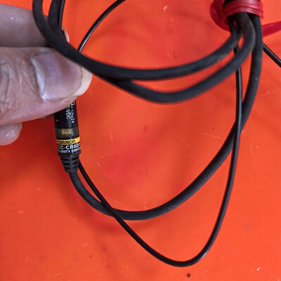 议价新到原装拆机OMRON欧姆龙高精度接近传感器E2EC-CR8D1 现货出