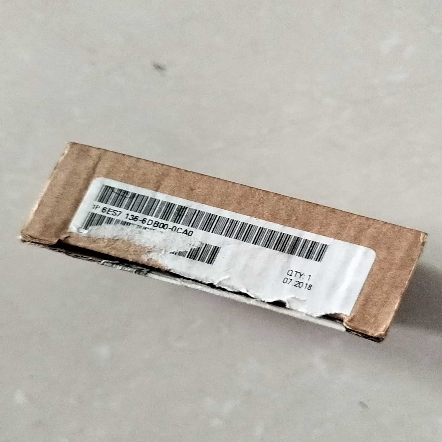 6ES7136-6DB00-0CA0开封，实物拍询价