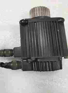 询价~安川伺服电机 SGMGH-13ACA21 件，实物拍