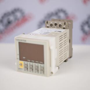 OMRON H7CLA COMPTEUR  6 mois de garantie