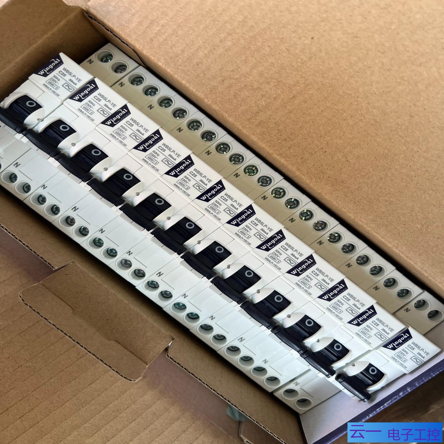 万高一体式漏电WB5LP-YE  1p+N16-40A；议价