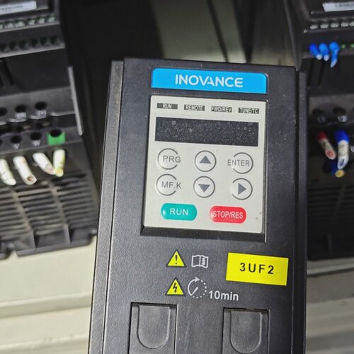 寻汇川变频器MD200T0.75B