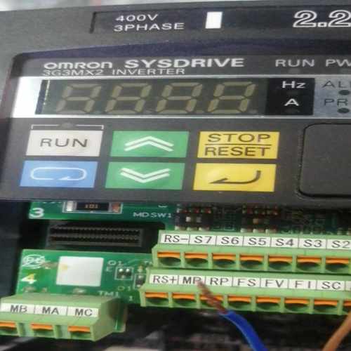 询价拍~单相380V2.2kw变频3G3MX2-A40