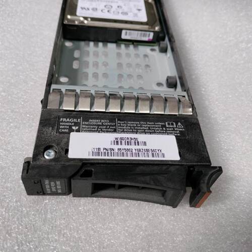 IBM V7000 85Y5862 00Y2682 00L4519 300G 10K SAS 25硬盘 可测