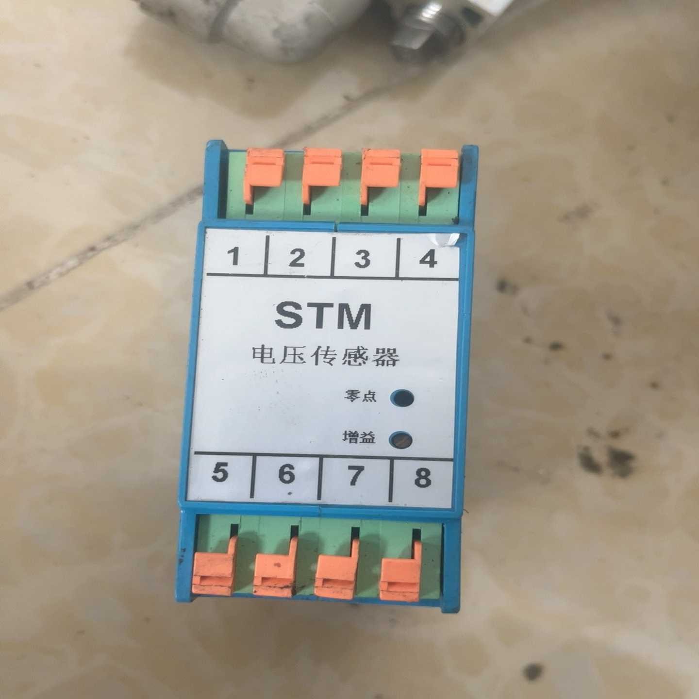 DB电压变送器SA1T20V10V6 顿汉布什空调配件继；议价