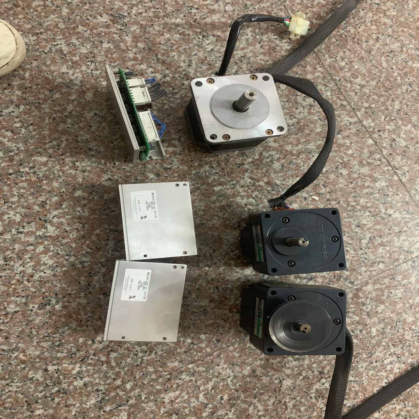 东方马达 步进驱动电机 型号CSD5828N-P 电机PK5【白零商行】