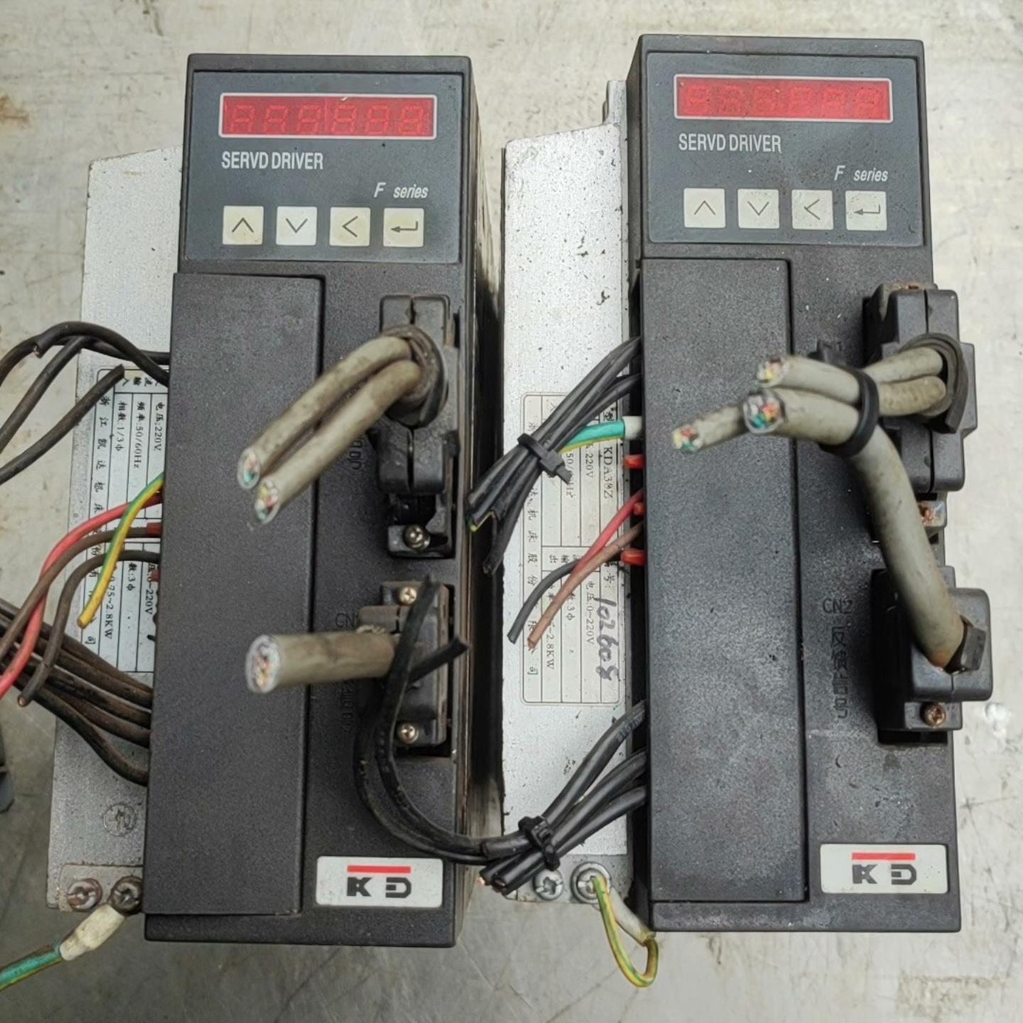 询价~凯达伺服驱动器kda30z  300一个