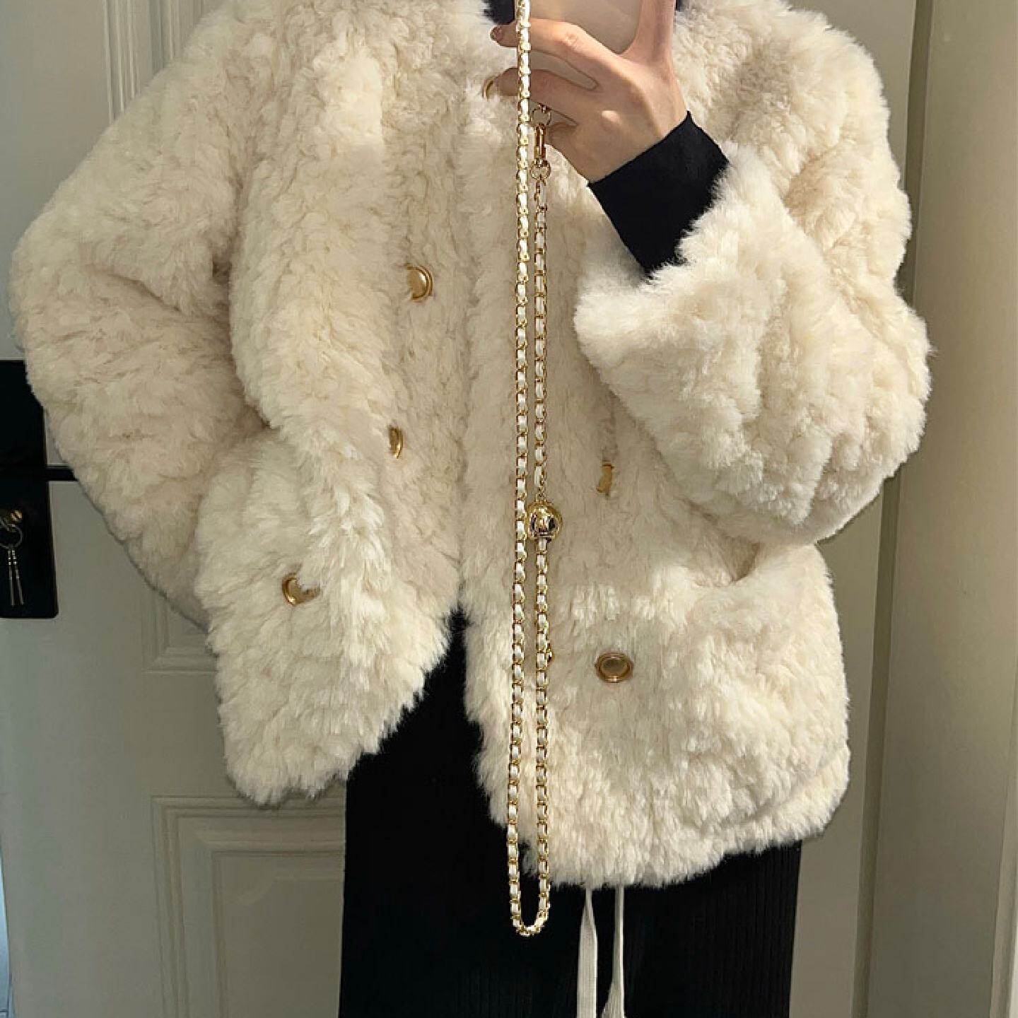 小香风羊羔毛外套女2025冬季新款小个子宽松加厚白色毛毛上衣棉服