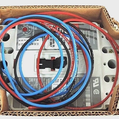 全新带盒CUTLERHAMMER西屋HMCP007C0C01SERCCIRCUITBREAKER7AMP60