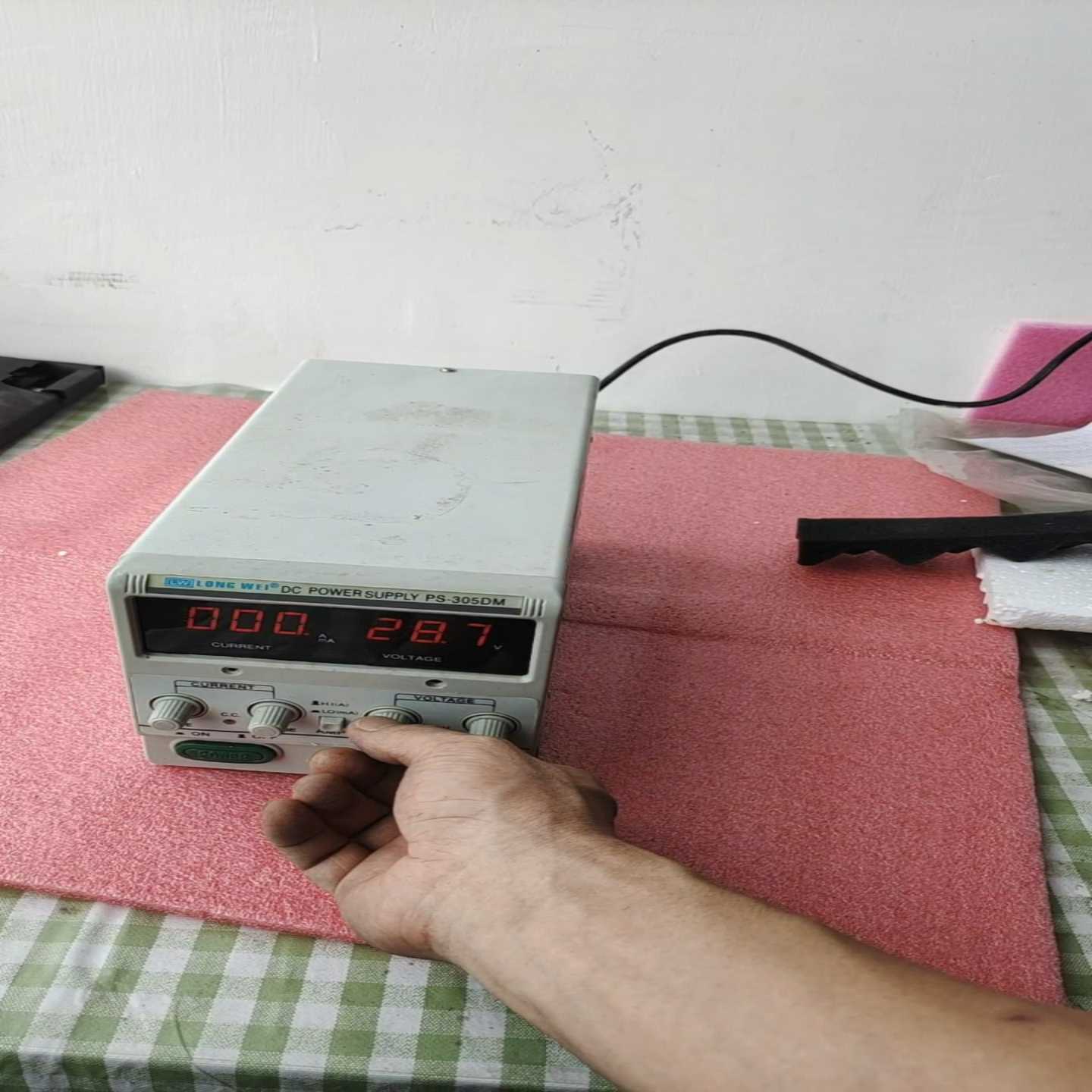 龙威PS-305DM可调直流稳压电源，0-30V电压可调，0-询价客服