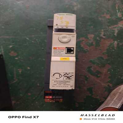 ATV32HU30N4，施耐德变频器，功能包好，实物拍摄，成--议价商品