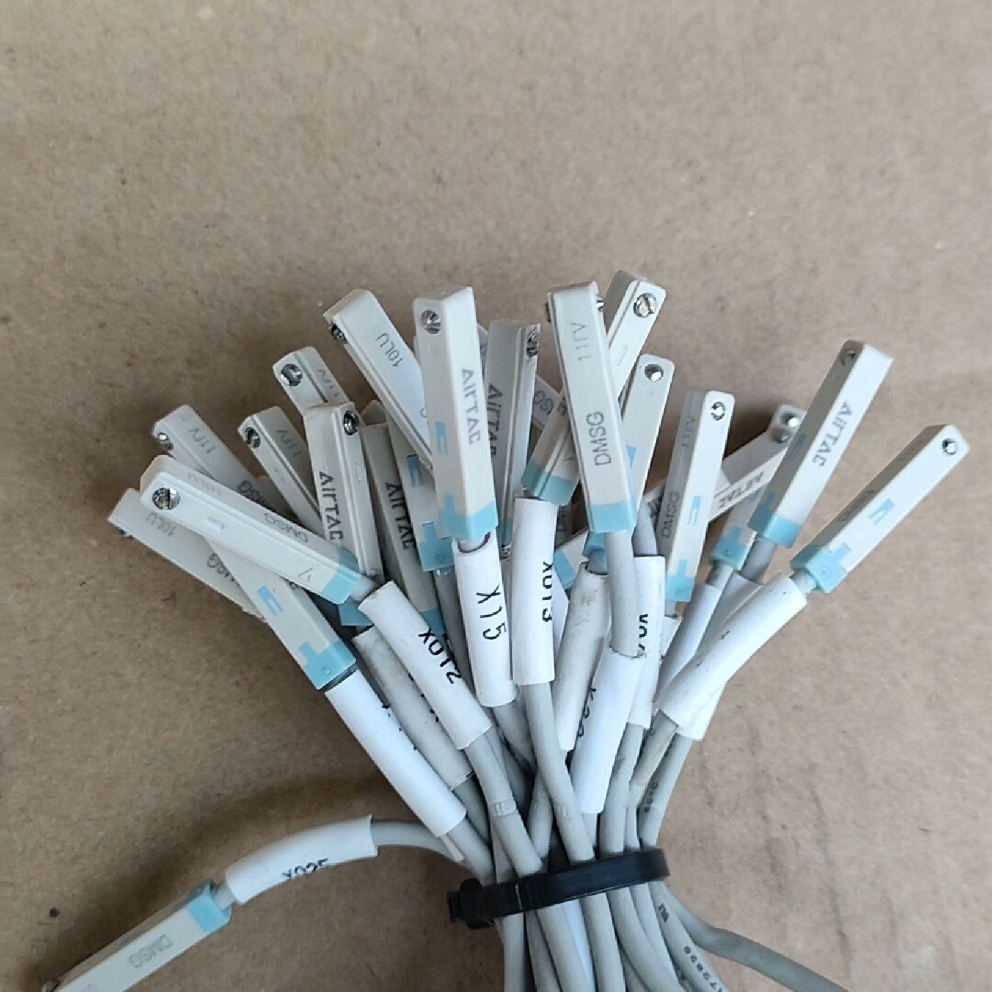 【议价】AirTac亚德客磁性开关DMSG拆机配件闲置线长,电子元器件市场,振动电机/震动马达,淘宝优惠券,粉丝福利购,淘宝优惠卷