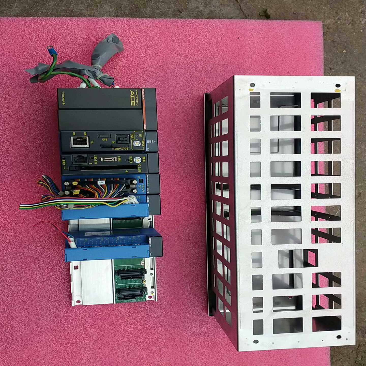 原装横河PLC模块电源F3PU20-0S--议价商品