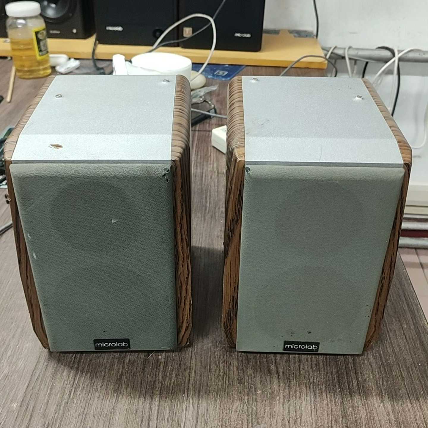 麦博经典2.0木质有源音箱,型号:B73。所见即所得。质量非--议价