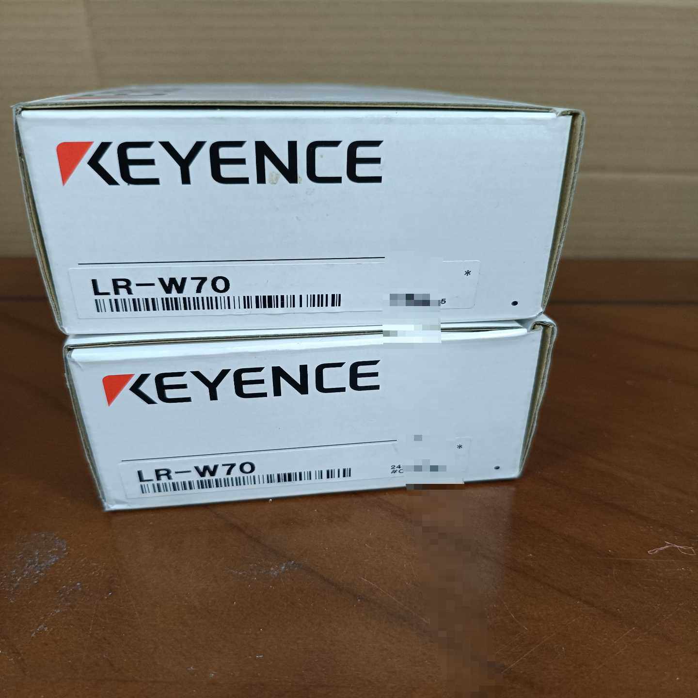 询价#基恩士LR-W70，二码一致，