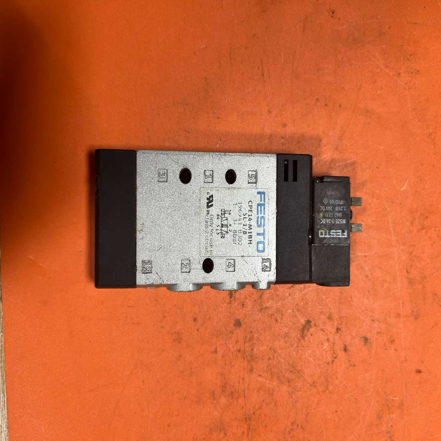 费斯托FESTO电磁阀CPE14-M1BH-5L-1/8，二--议价商品