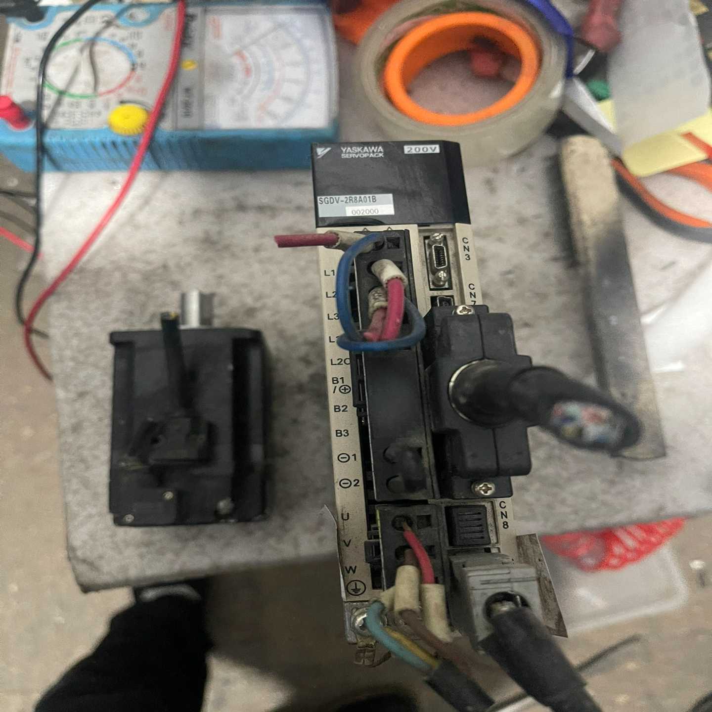 安川驱动器SGDV-2R8A01B002000/400W/S询价