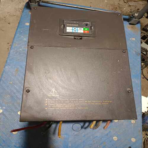 变频器MBK710A-030G37P，380V，30KW/3（零零电子）