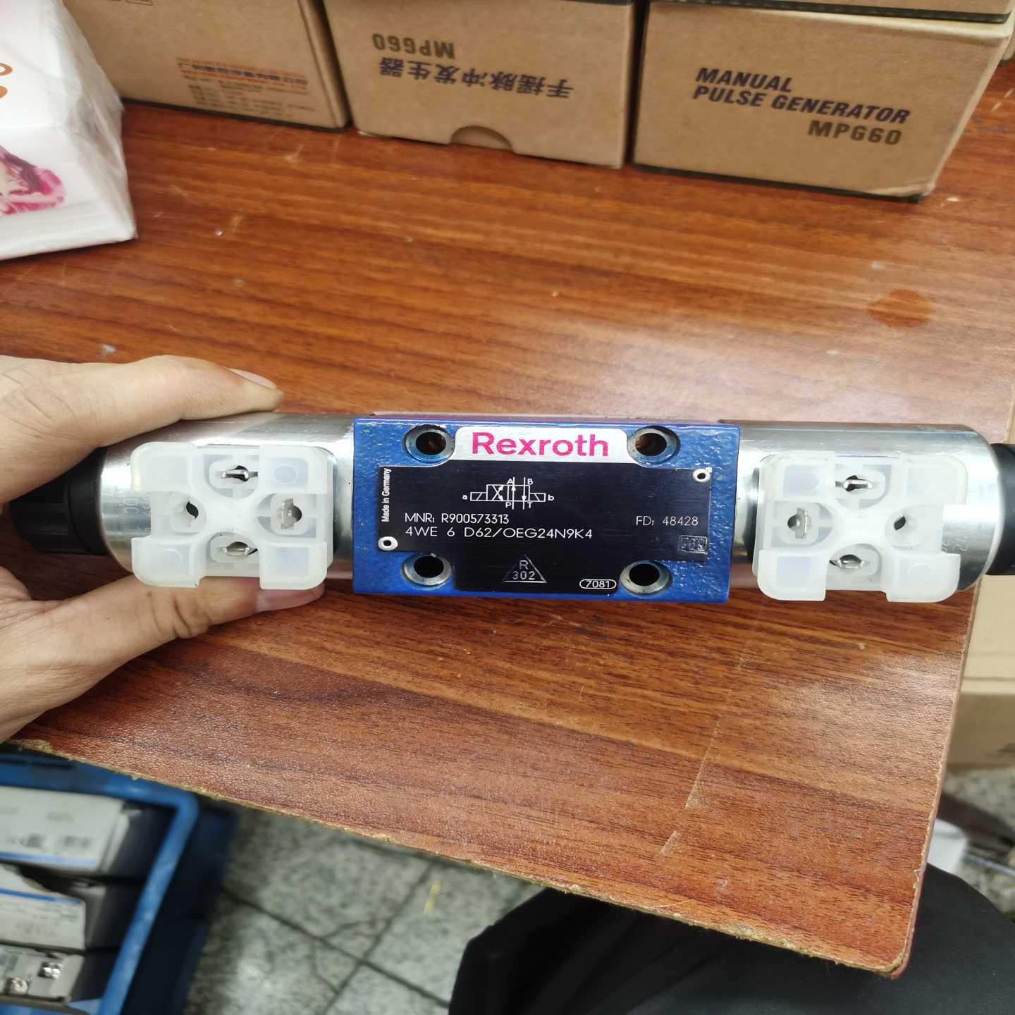 【议价】力士乐4WE6D62/OEG24N9K4电磁阀现适用